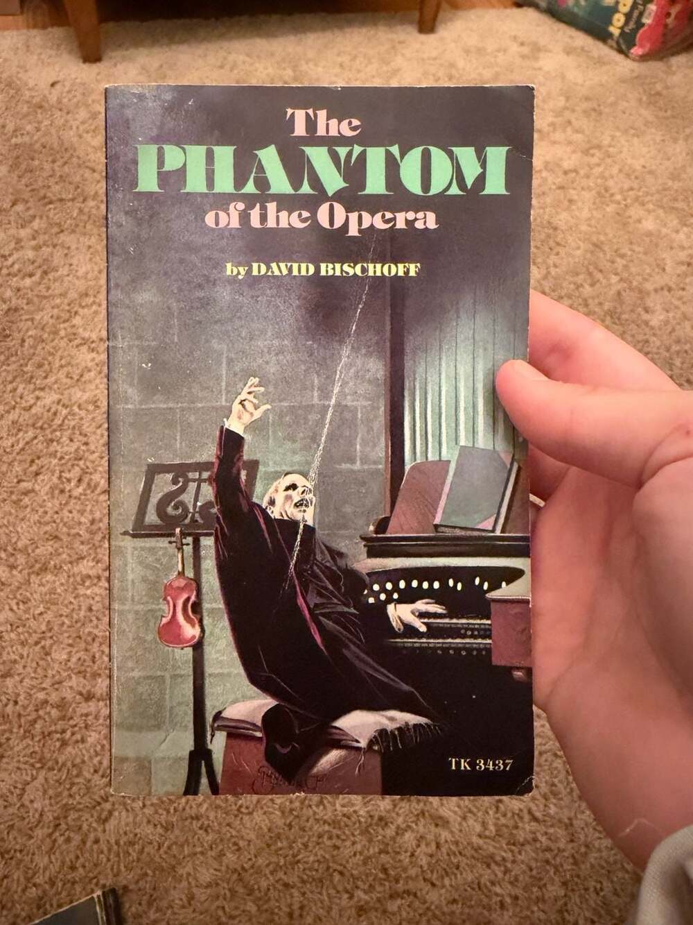 Phantom of Opera a NEW VERSION by David Bischoff, PAPERBACK #TK 3437